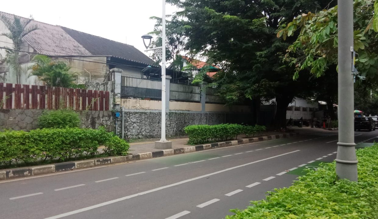 RUMAH MEWAH TEBET JAKARTA SELATAN (0,6)
