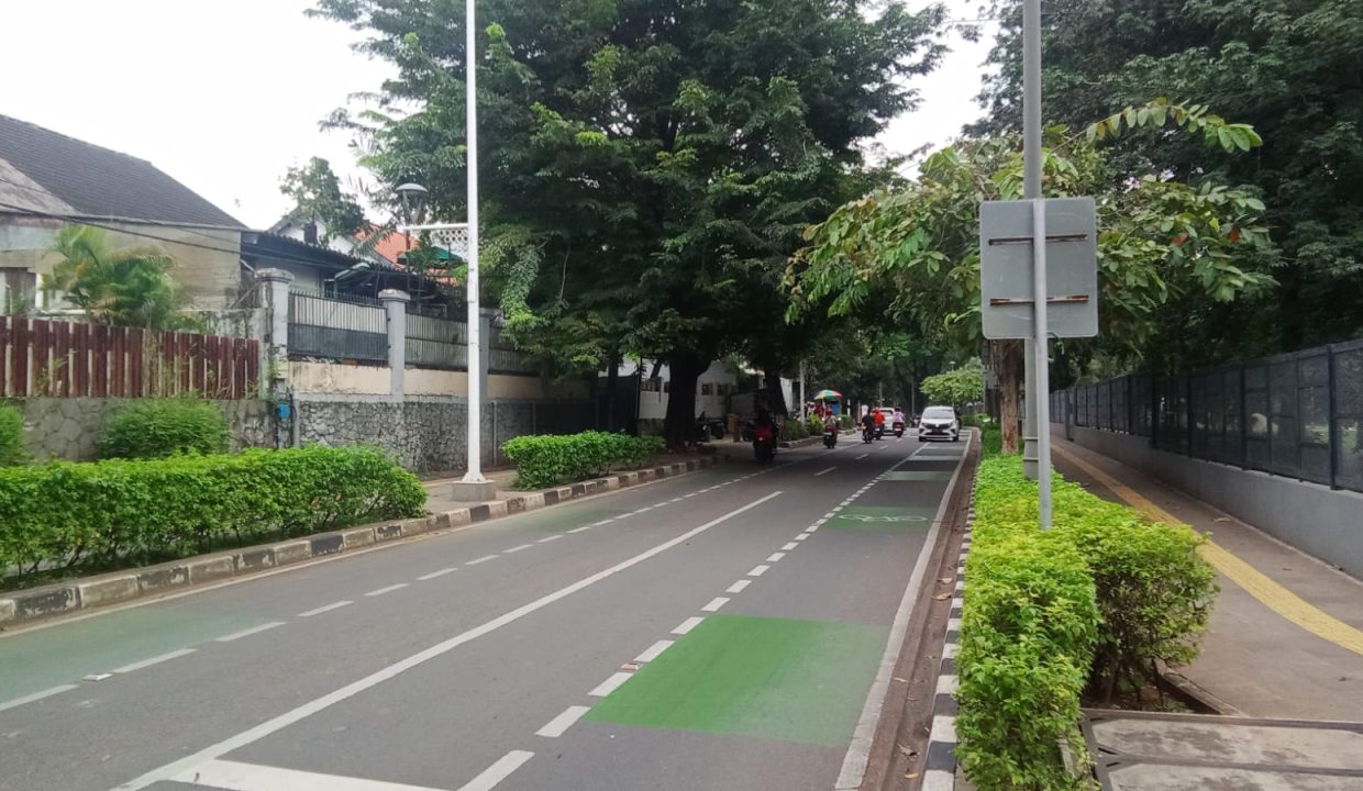 RUMAH MEWAH TEBET JAKARTA SELATAN (0,7)