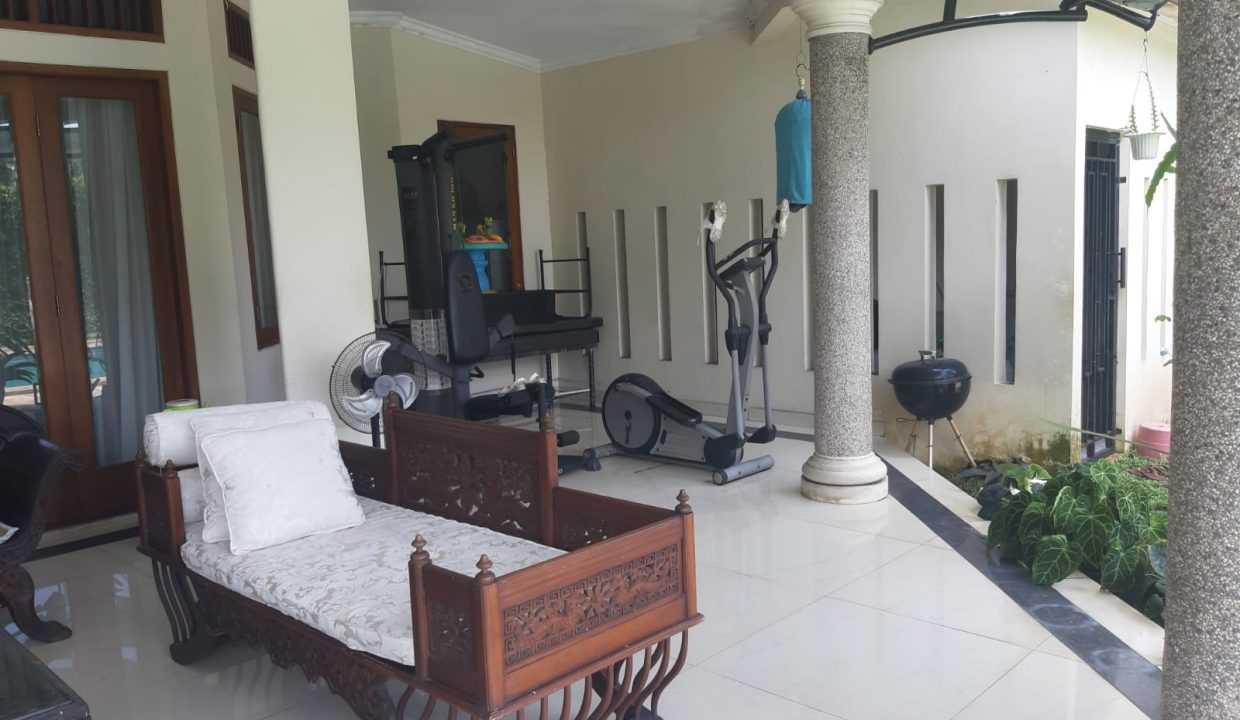 DIJUAL VILLA VIEW GOLF CINERE DEPOK (2)