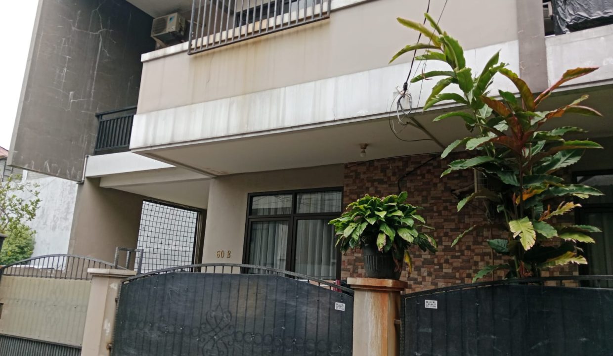 DIJUAL RUMAH KEBON JERUK JAKARTA BARAT (2)