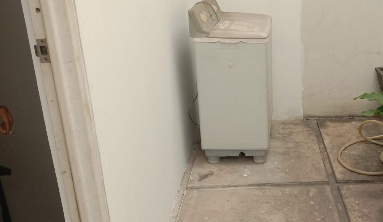 DIJUAL RUMAH SCUDENTO BSD TANGERANG (13)