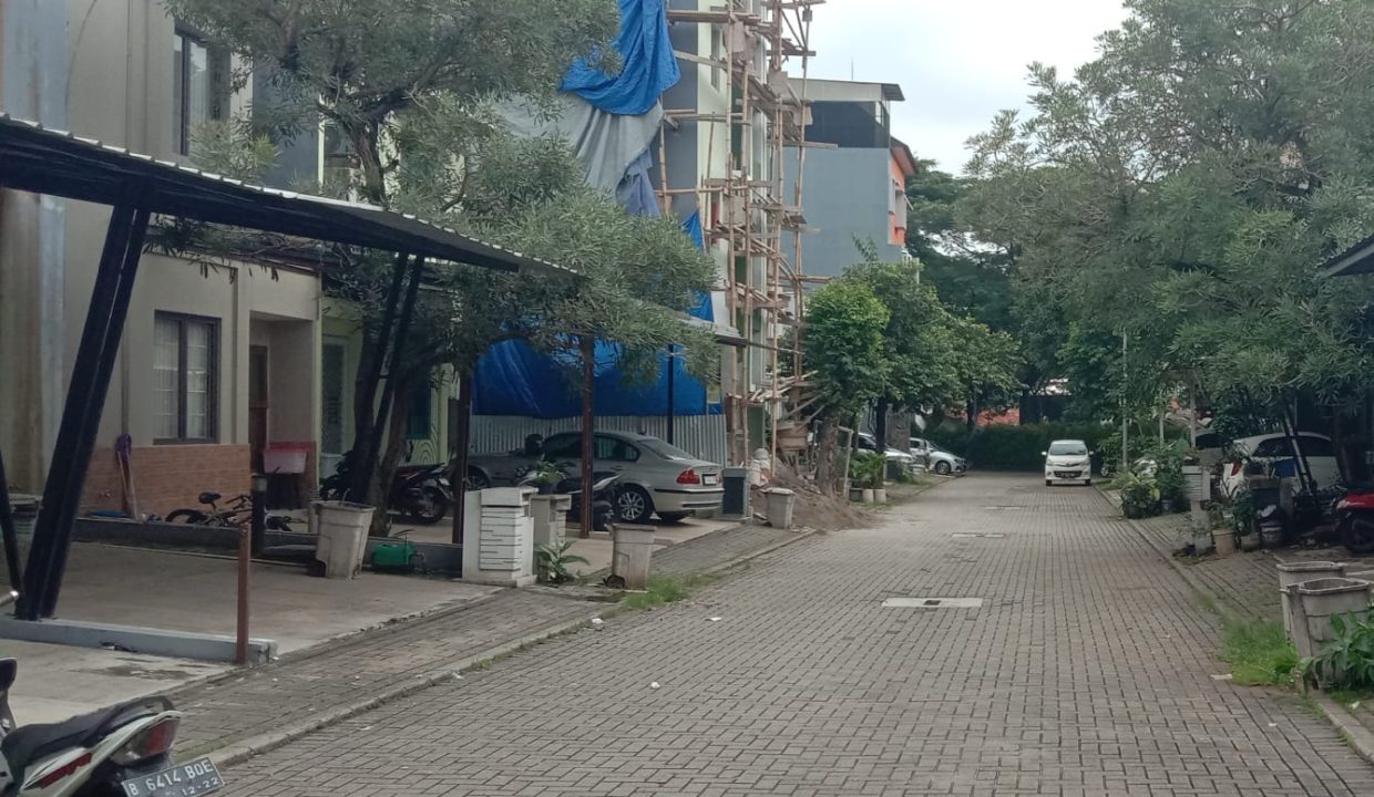 DIJUAL RUMAH SCUDENTO BSD TANGERANG (4)