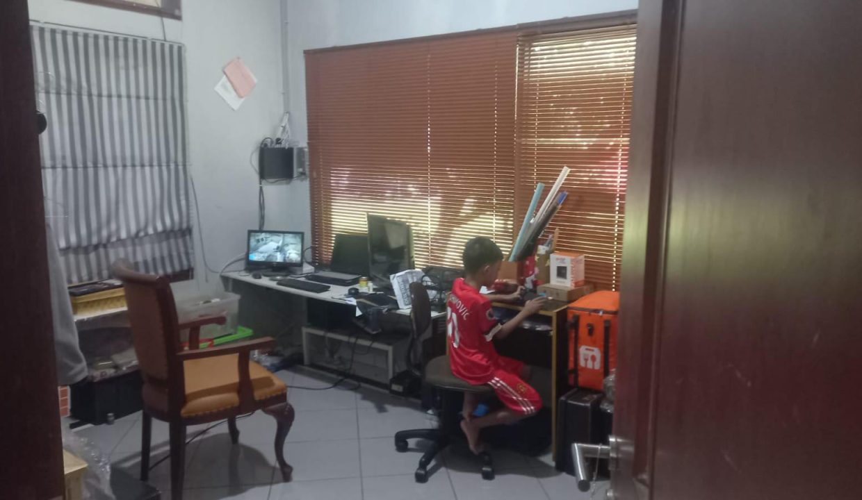DIJUAL RUMAH VILLA AGUNG CISENG BOGOR (10)