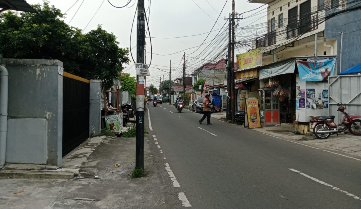 DIJUAL TANAH + BANGUNAN DUREN SAWIT  (1)