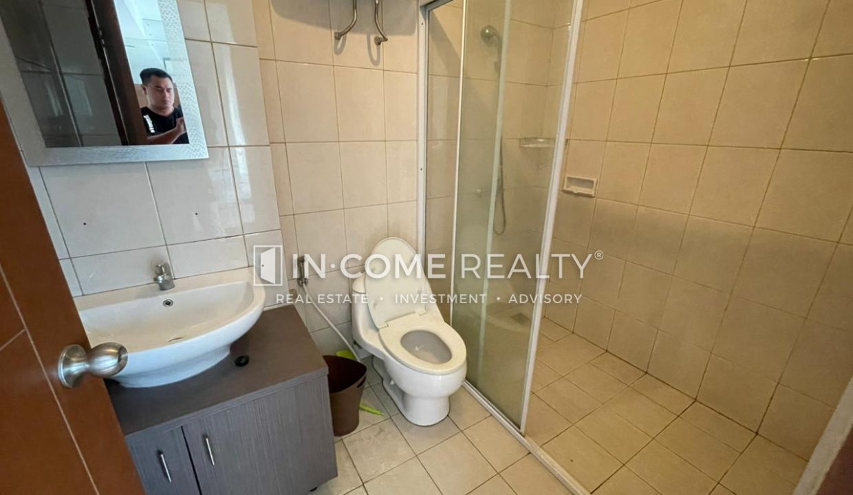 SEWA APARTEMEN THAMRIN  (6)