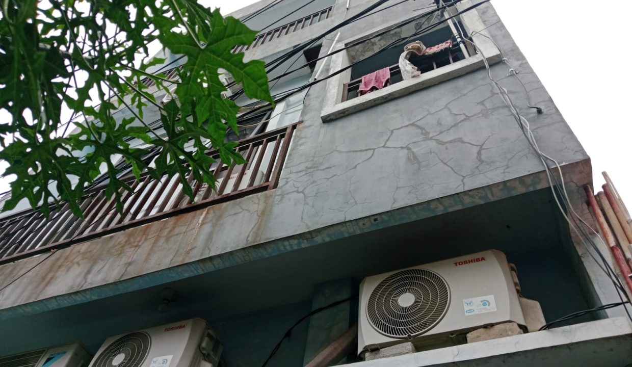 DIJUAL RUMAH KOSAN PASEBAN TIMUR (1)