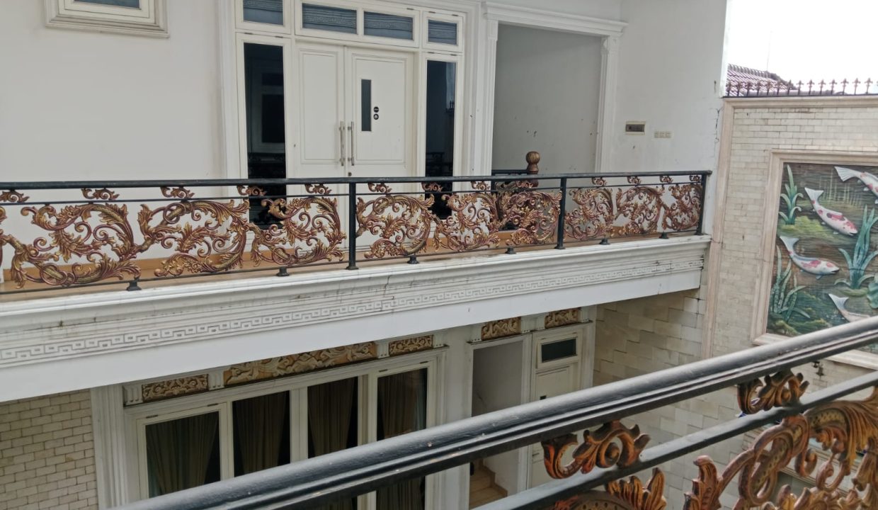 DIJUAL RUMAH MEWAH DUREN SAWIT JAKARTA TIMUR + PRIVATE POOL (27)