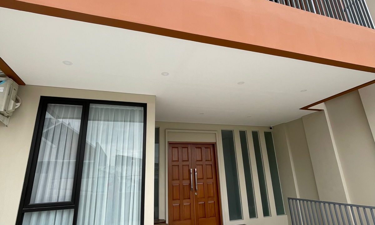 DIJUAL RUMAH MEWAH PULOMAS JAKARTA TIMUR (0,4)