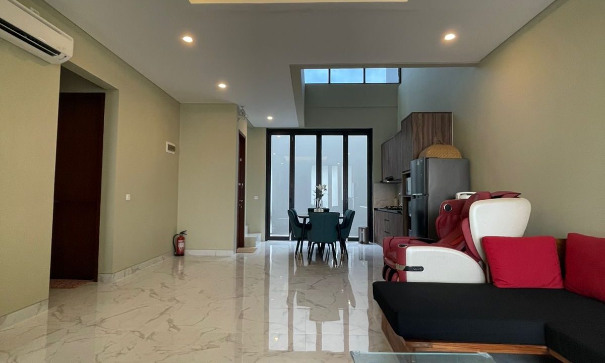 DIJUAL RUMAH MEWAH PULOMAS JAKARTA TIMUR (1)