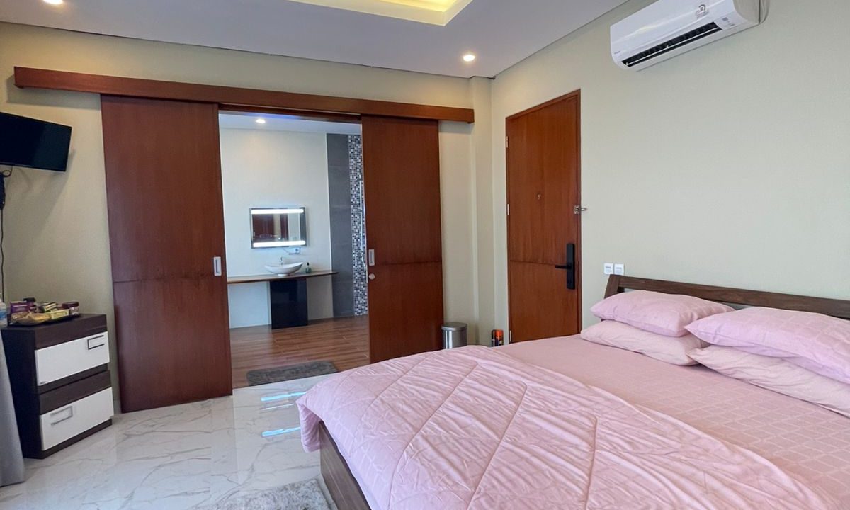 DIJUAL RUMAH MEWAH PULOMAS JAKARTA TIMUR (10)