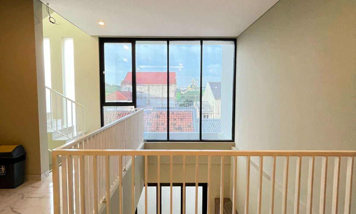 DIJUAL RUMAH MEWAH PULOMAS JAKARTA TIMUR (9)