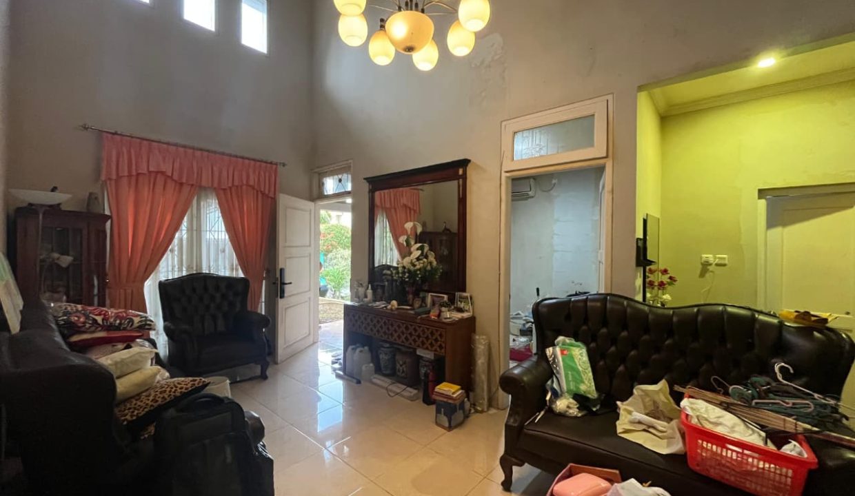 DIJUAL RUMAH MEWAH TELAGA GOLF DEPOK (15)