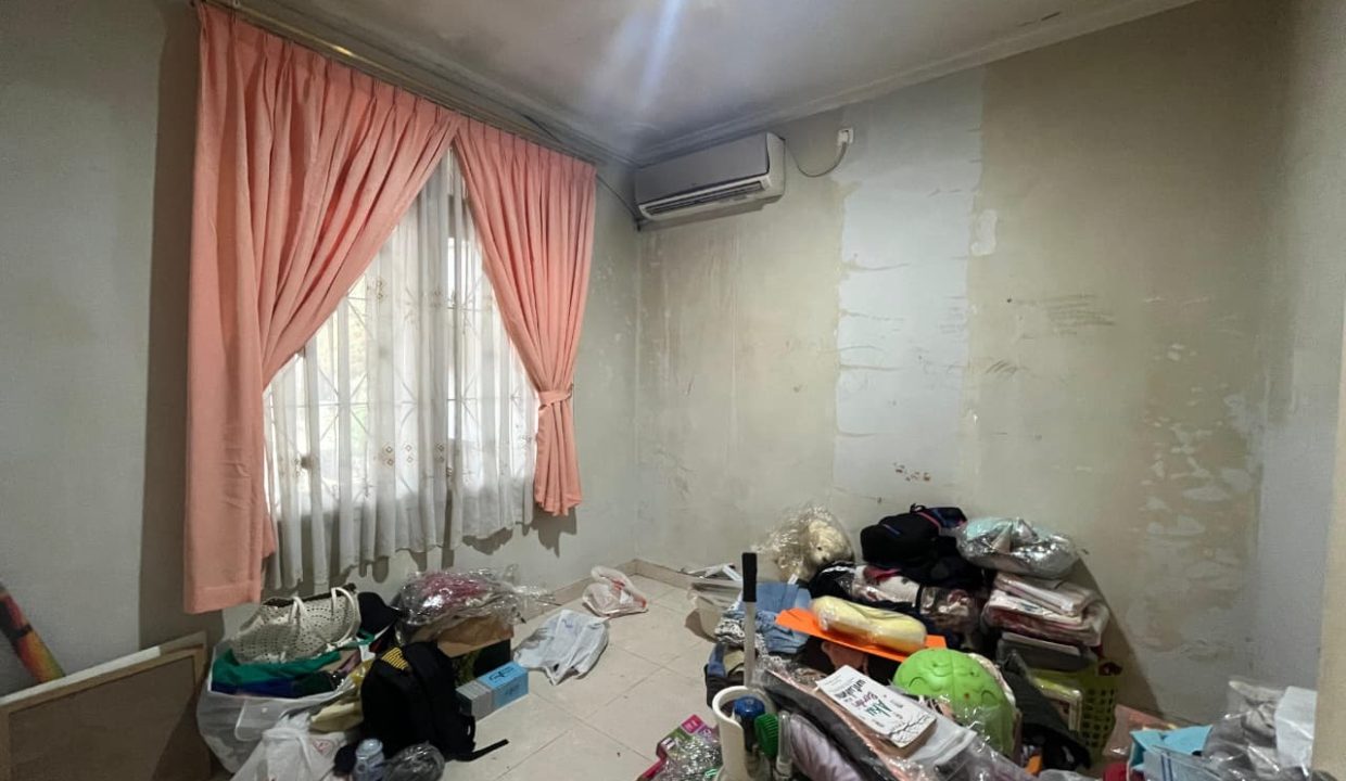 DIJUAL RUMAH MEWAH TELAGA GOLF DEPOK (17)