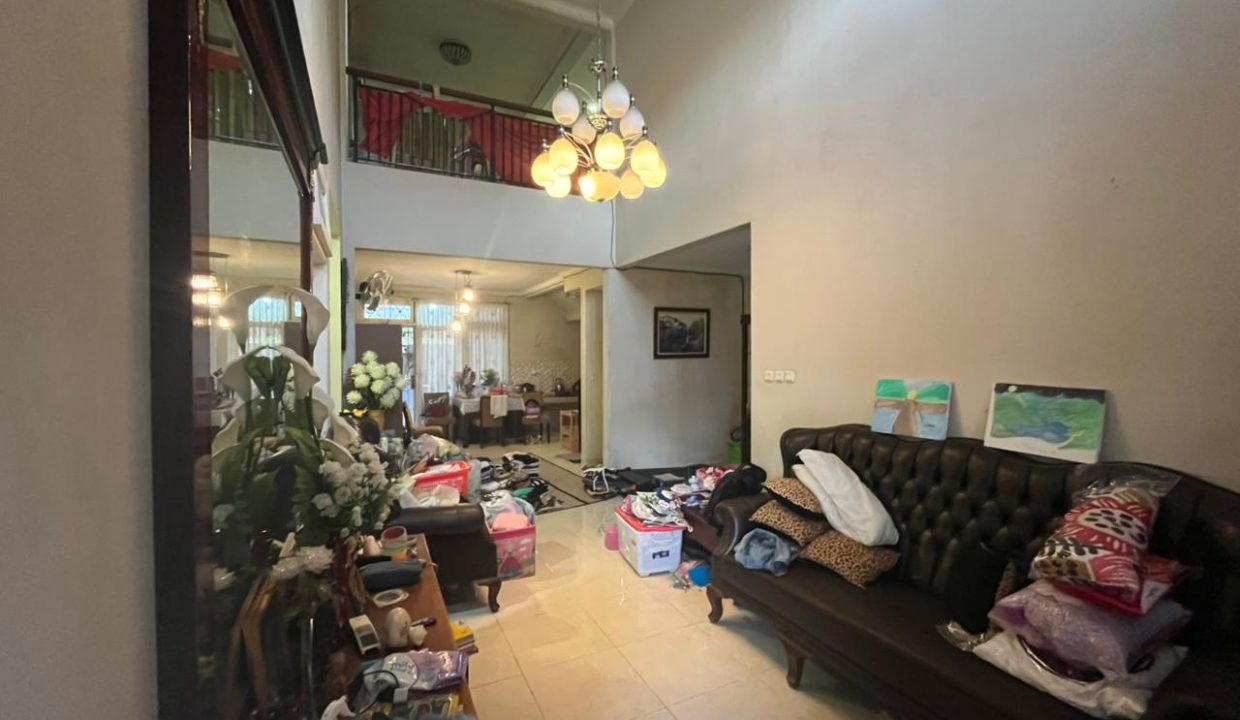 DIJUAL RUMAH MEWAH TELAGA GOLF DEPOK (22)