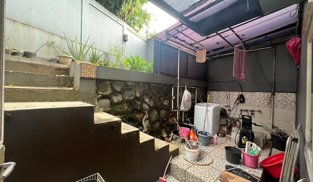 DIJUAL RUMAH MEWAH TELAGA GOLF DEPOK (8)