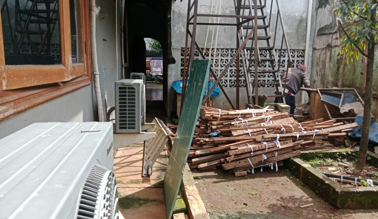 DIJUAL RUMAH SEMI FURNISH JOGLO RAYA KEMBANGAN JAKARTA BARAT (15)
