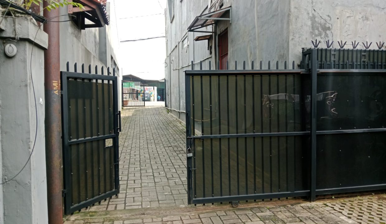 DIJUAL RUMAH SEMI FURNISH JOGLO RAYA KEMBANGAN JAKARTA BARAT (5)