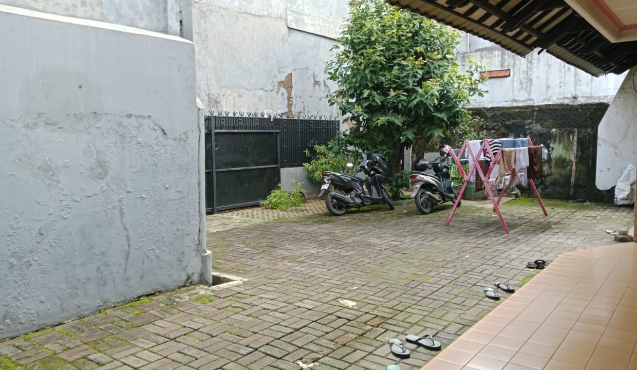 DIJUAL RUMAH SEMI FURNISH JOGLO RAYA KEMBANGAN JAKARTA BARAT (8)