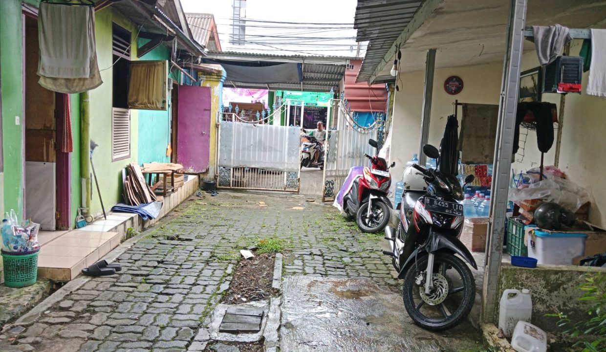 RUMAH SRENGSENG SAWAH JAGAKARSA JAKARTA SELATAN (4)