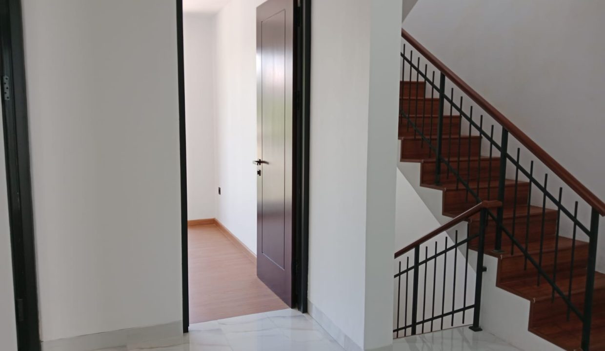 ALONICA HILLS CILANDAK MODERN LIVING JAKARTA SELATAN (4)
