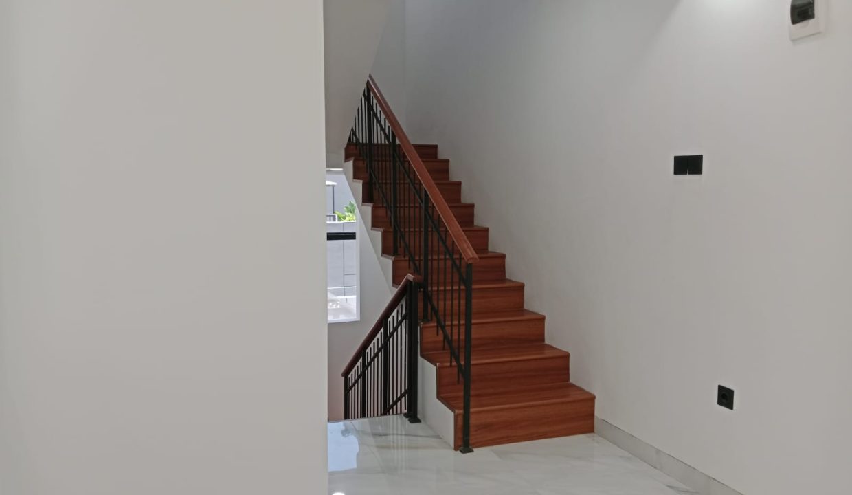 ALONICA HILLS CILANDAK MODERN LIVING JAKARTA SELATAN (9)
