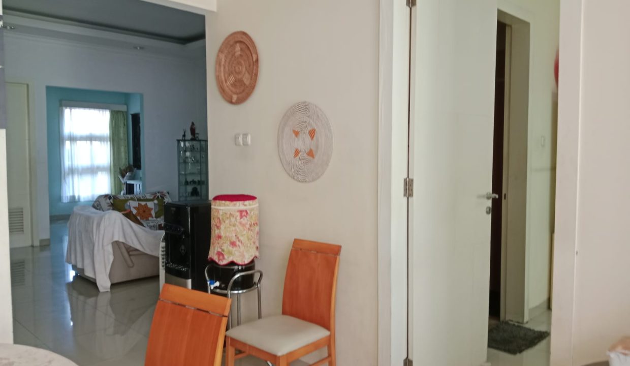 DIJUAL RUMAH CEMPAKA PUTIH TIMUR (7,1)