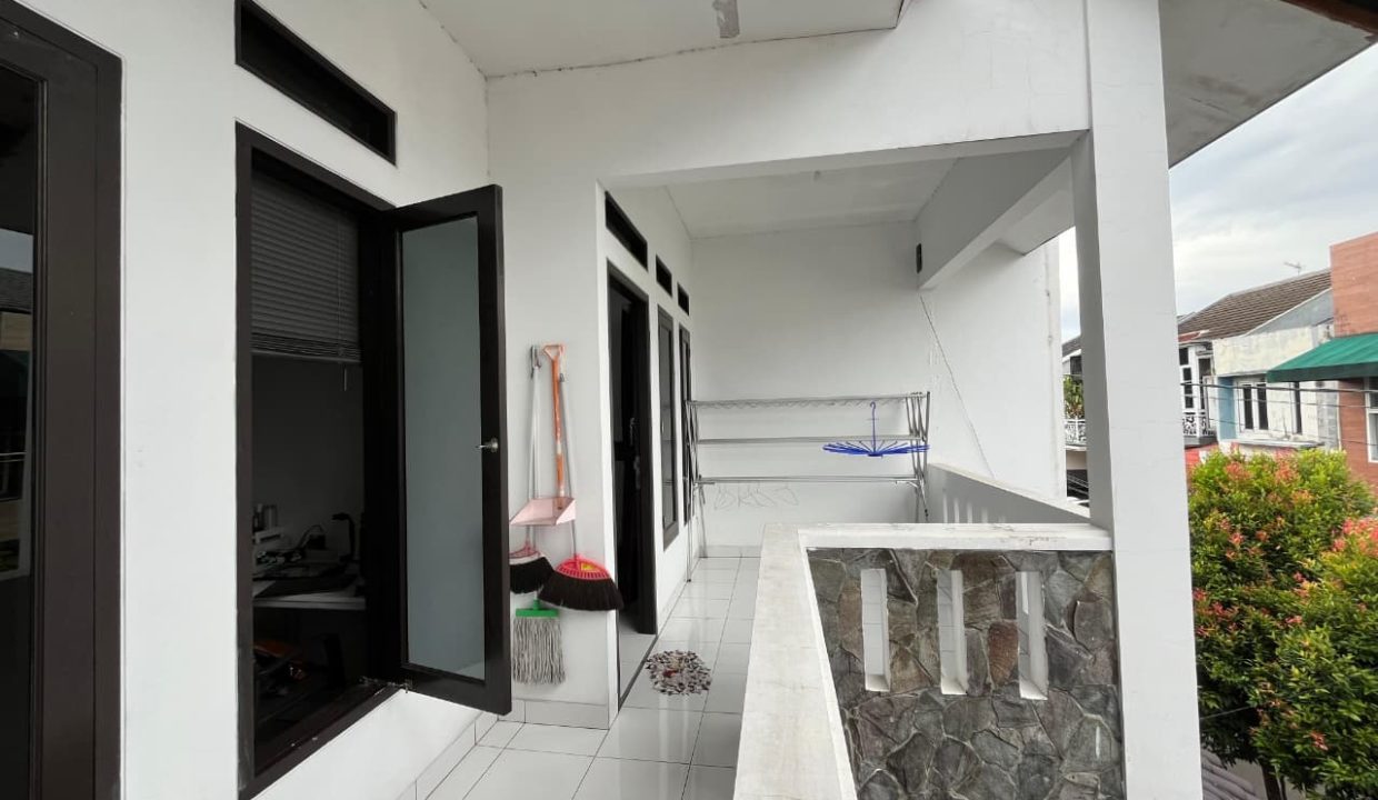 DIJUAL RUMAH DEKAT STASIUN DEPOK  (13)