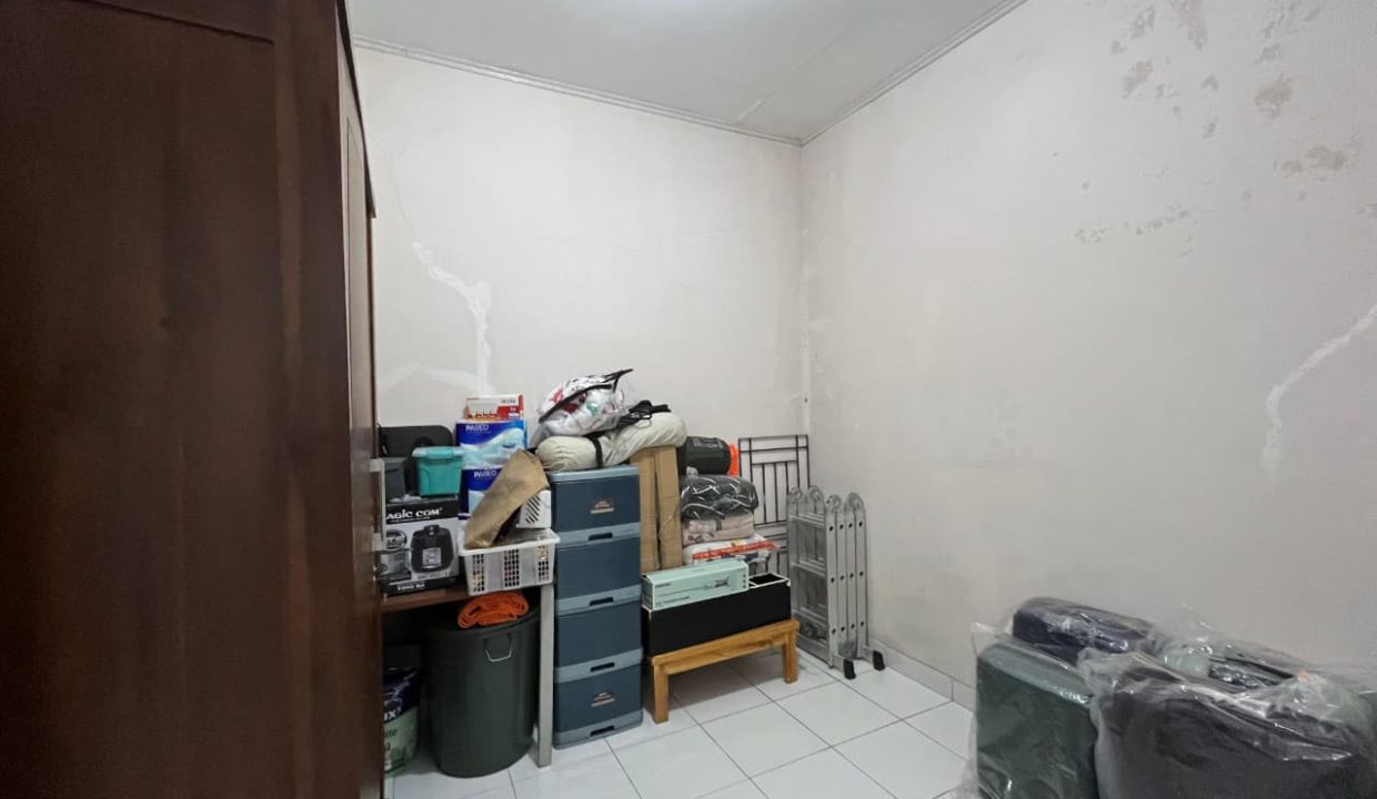 DIJUAL RUMAH DEKAT STASIUN DEPOK  (18)