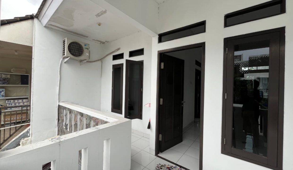 DIJUAL RUMAH DEKAT STASIUN DEPOK  (5)