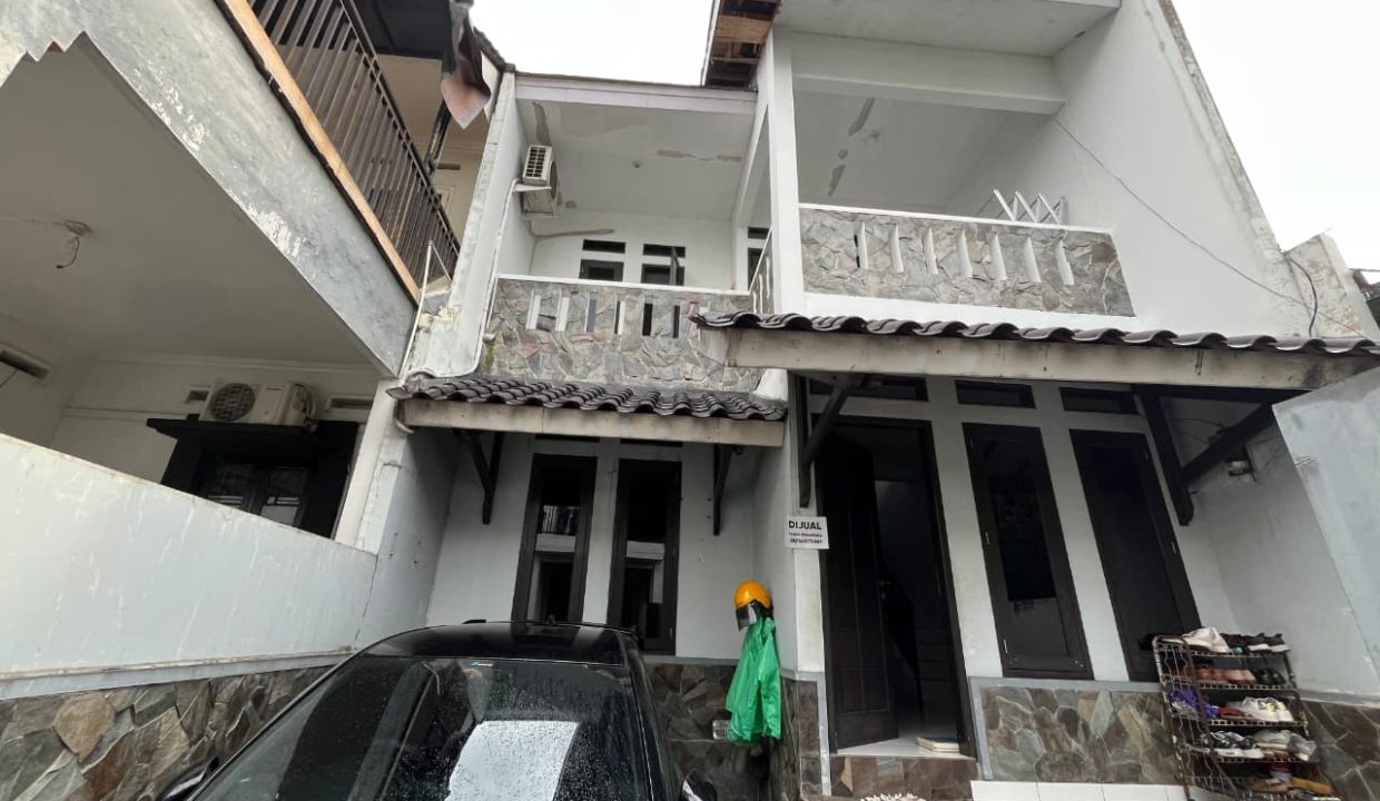DIJUAL RUMAH DEKAT STASIUN DEPOK  (8)