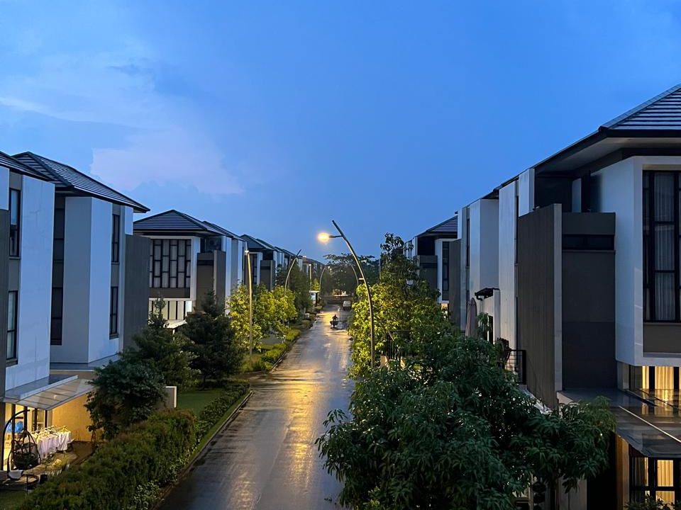 DIJUAL RUMAH MEWAH GARDEN CITY JAKARTA (9)