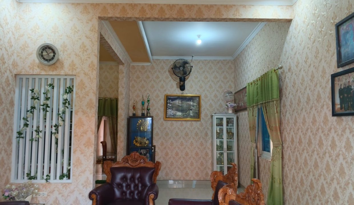 DIJUAL RUMAH CIJANTUNG PASAR REBO JAKARTA TIMUR (3)