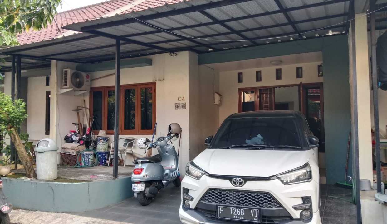 DIJUAL RUMAH FULL FURNISH CIGANJUR JAKARTA SELATAN (0,1)