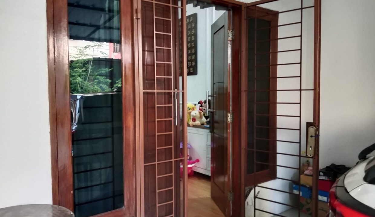 DIJUAL RUMAH FULL FURNISH CIGANJUR JAKARTA SELATAN (1,0)