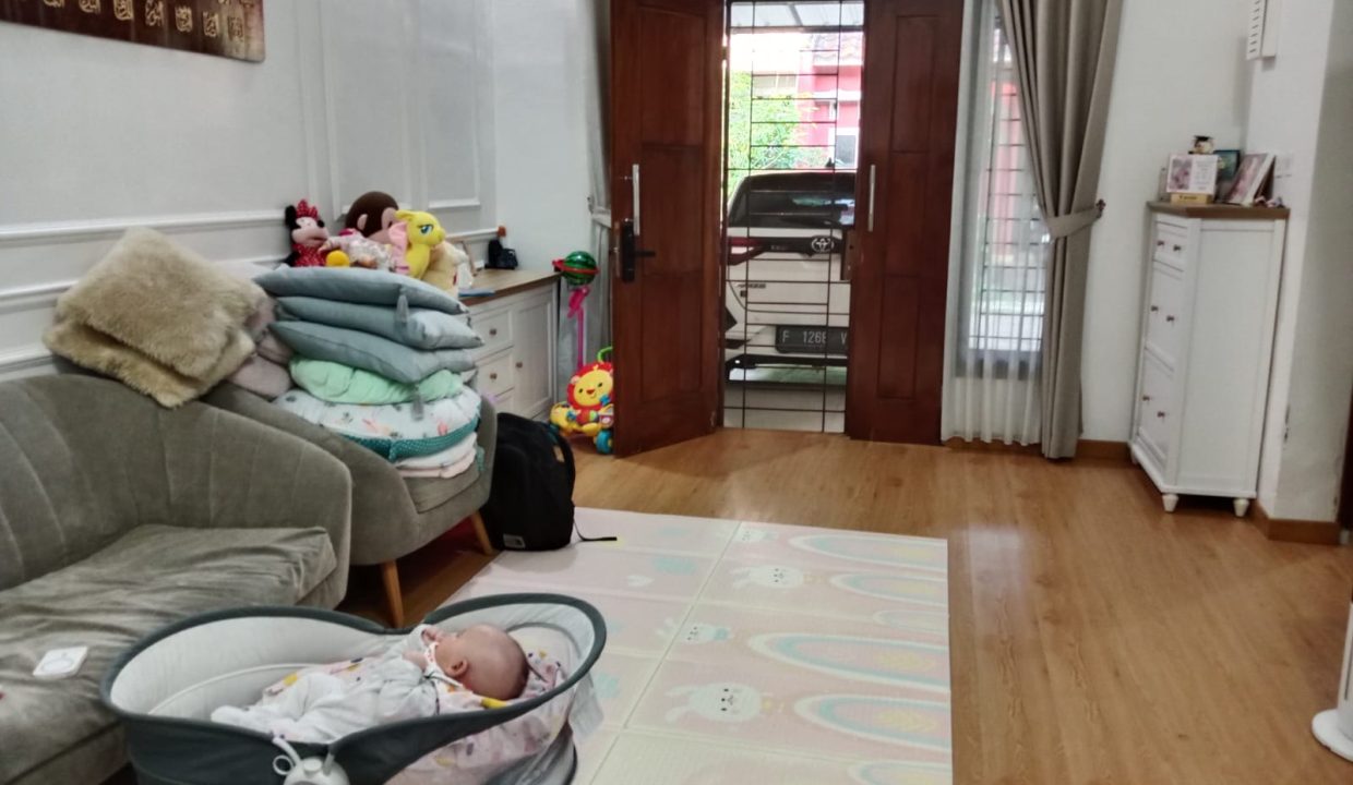 DIJUAL RUMAH FULL FURNISH CIGANJUR JAKARTA SELATAN (1,27)