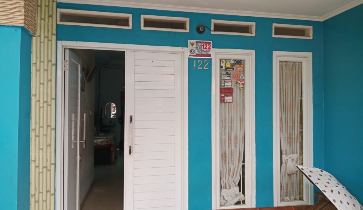 DIJUAL RUMAH JALAN MUAMALAH CIPEDAK JAGAKARSA JAKARTA SELATAN (1,6)