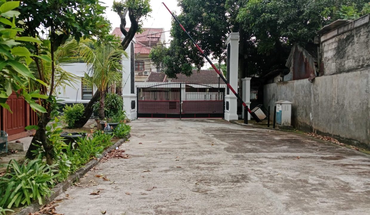 DIJUAL LAHAN + 3 RUMAH KREO BALI (1)