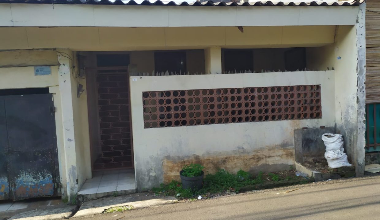 DIJUAL RUMAH JALAN FLAMBOYAN KEBON JERUK JAKARTA BARAT (1)