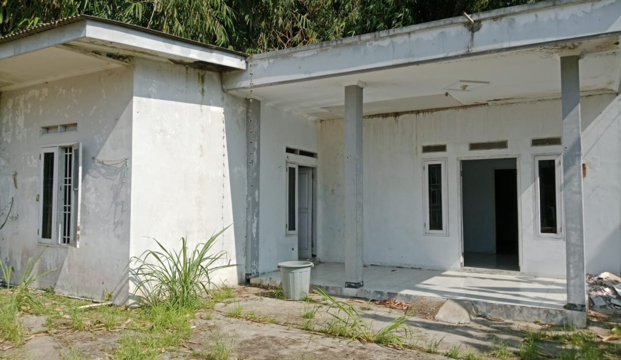 DIJUAL VILLA PUTIH VIEW GUNUNG SALAK CISARUA BOGOR (11)