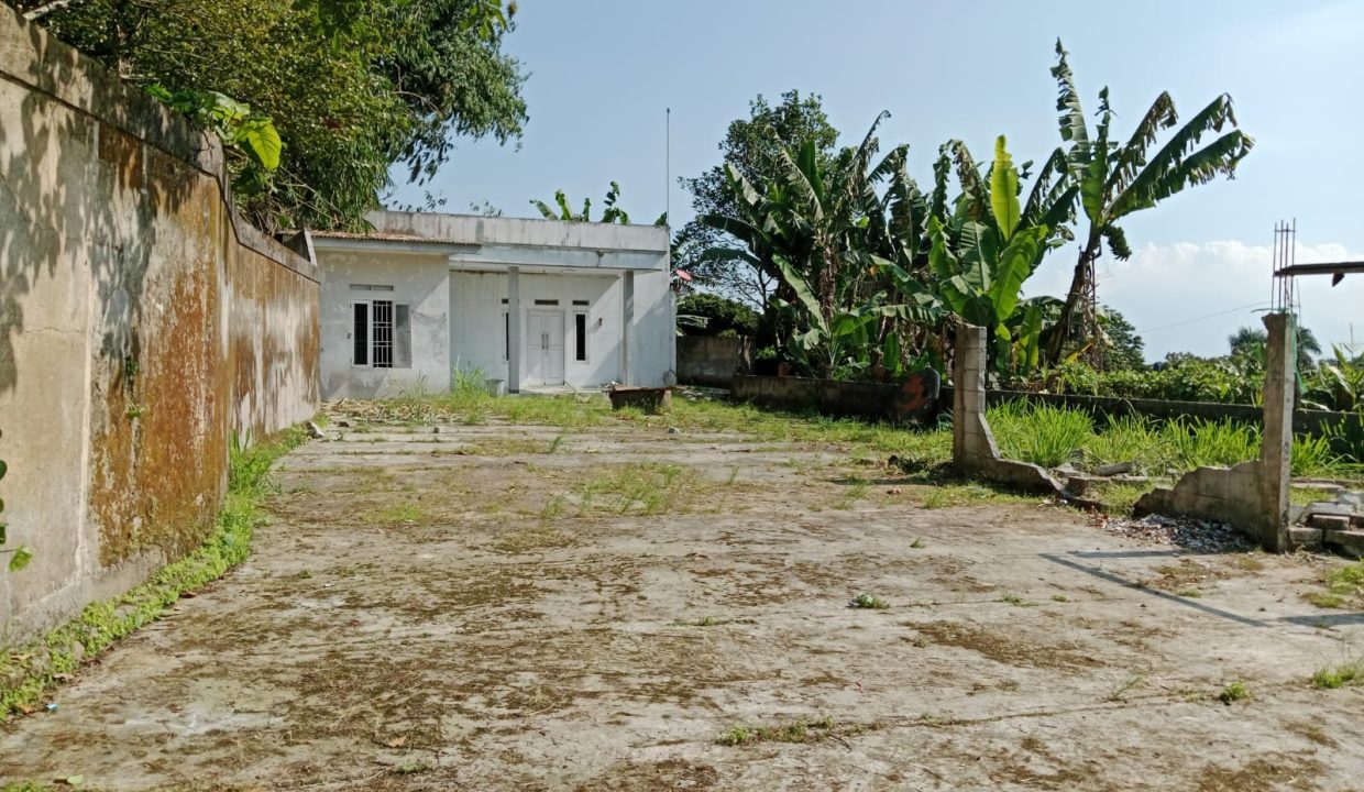DIJUAL VILLA PUTIH VIEW GUNUNG SALAK CISARUA BOGOR (1,5)