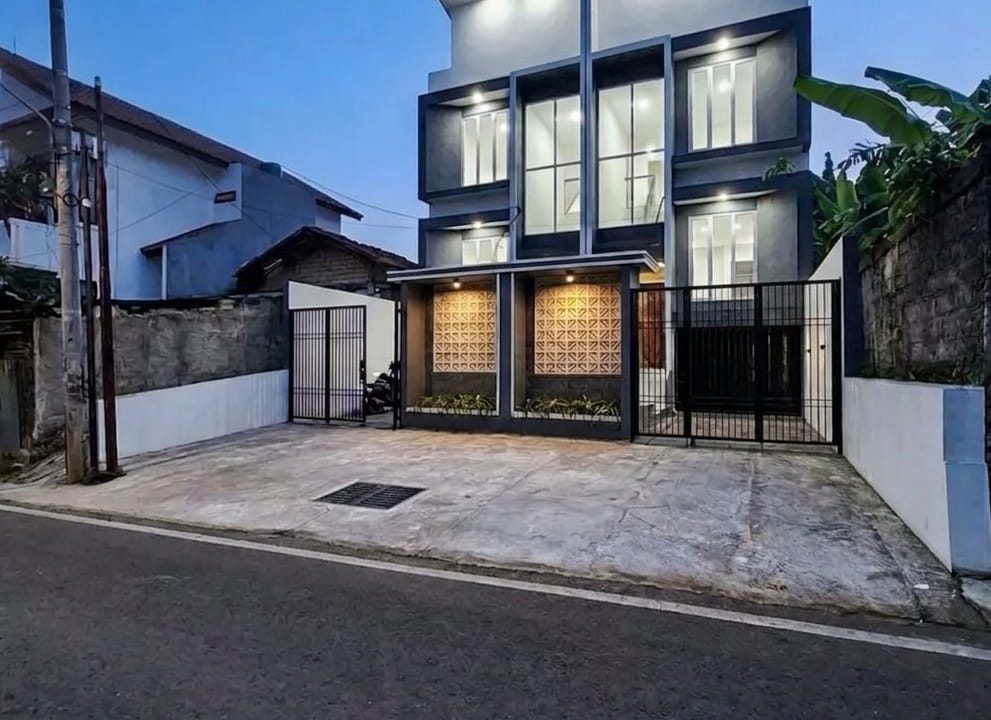 DIJUAL RUMAH MEWAH JAGAKARSA JAKARTA SELATAN (2)