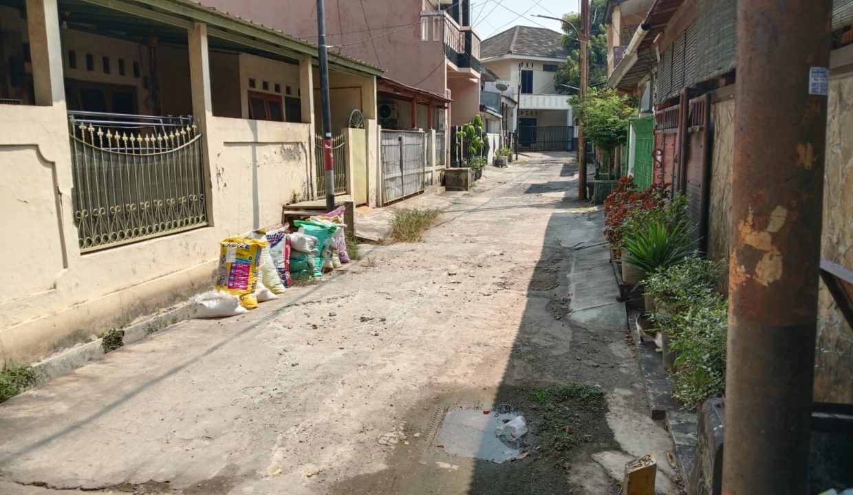 DIJUAL RUMAH PEKAYON BEKASI SELATAN (20)