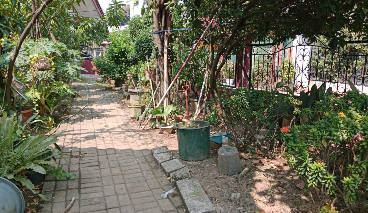 DIJUAL RUMAH PEKAYON JAYA BEKASI (14)