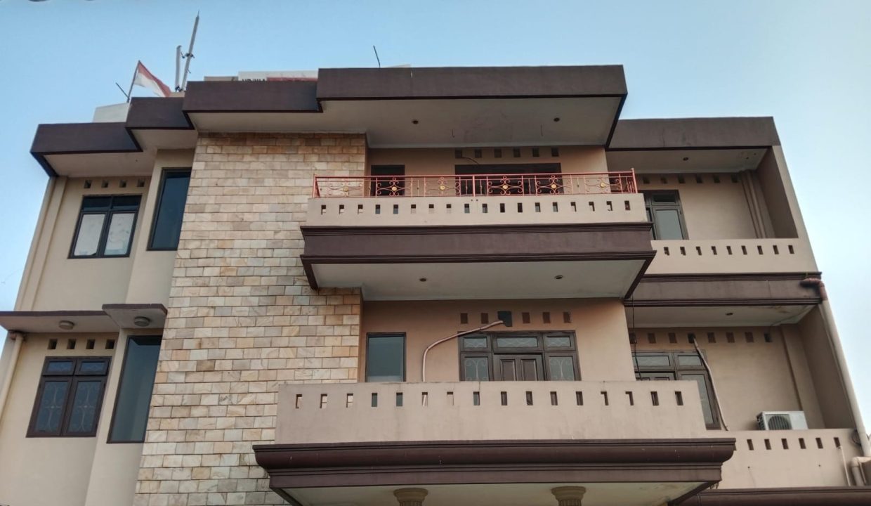 DIJUAL GEDUNG PONDOK BAMBU JAKART TIMUR (0,2)