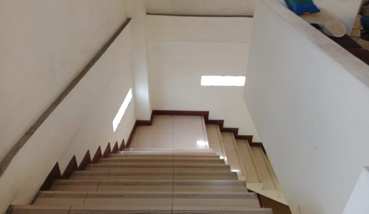 DIJUAL GEDUNG PONDOK BAMBU JAKART TIMUR (3)