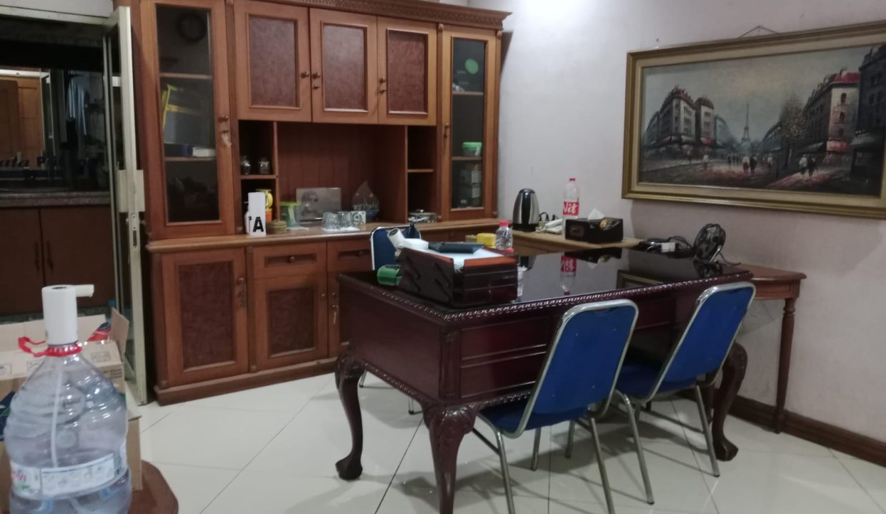 DIJUAL GEDUNG PONDOK BAMBU JAKART TIMUR (7)