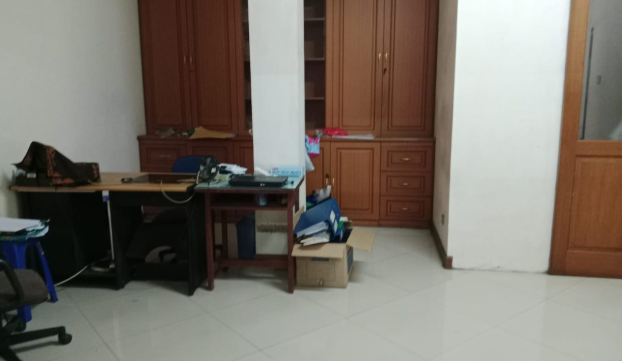 DIJUAL GEDUNG PONDOK BAMBU JAKART TIMUR (8)