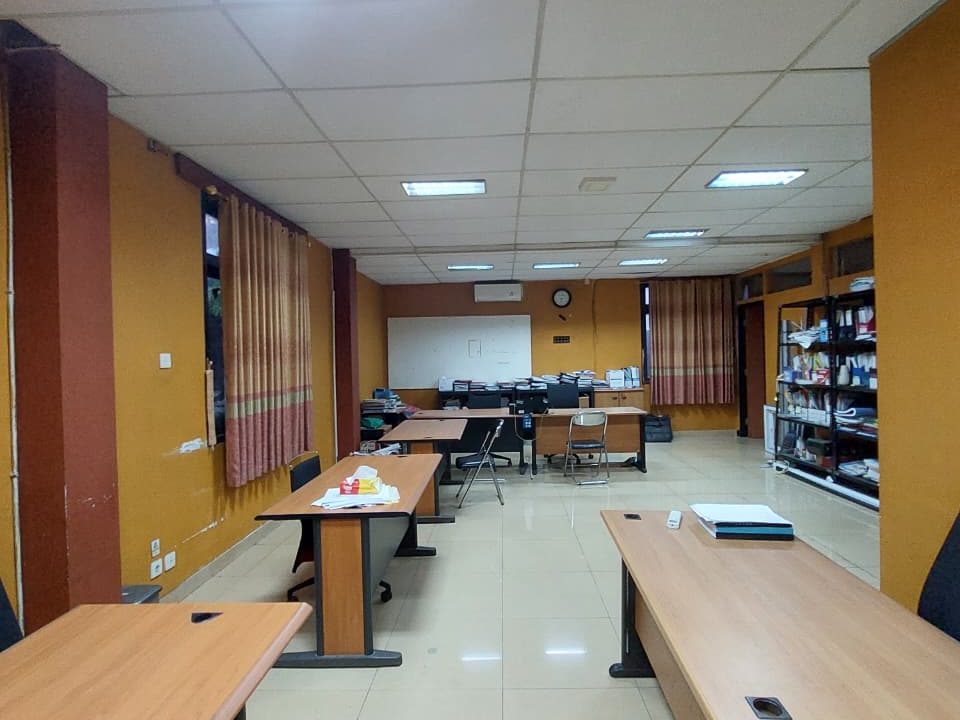DIJUAL GEDUNG + STUDIO PASAR REBO JAKARTA TIMUR  (10)