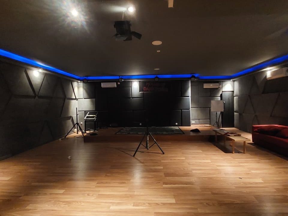 DIJUAL GEDUNG + STUDIO PASAR REBO JAKARTA TIMUR  (11)