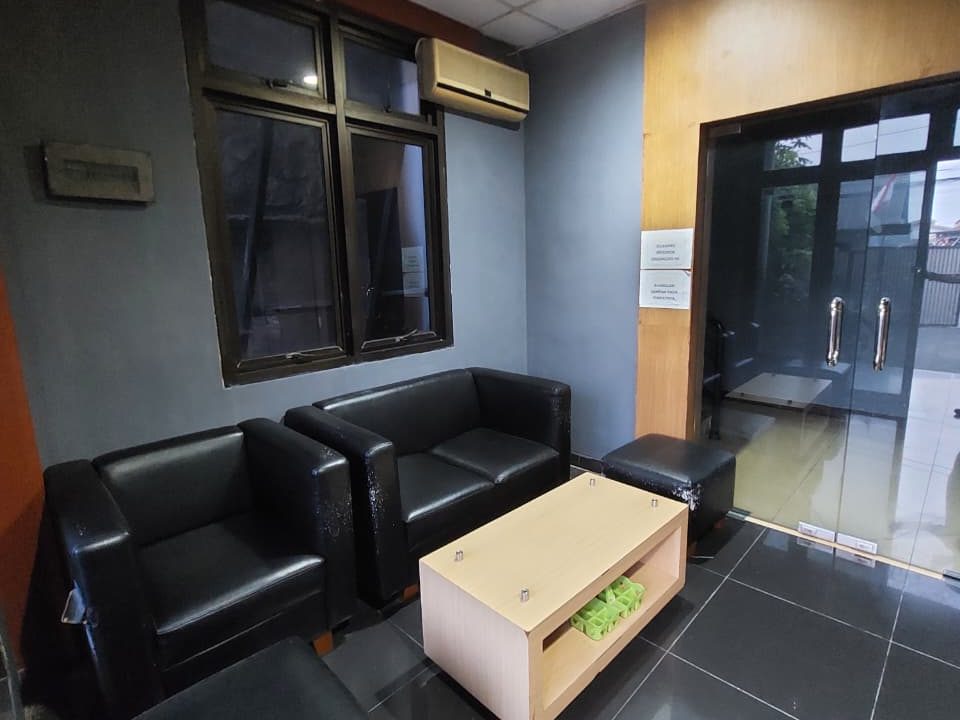 DIJUAL GEDUNG + STUDIO PASAR REBO JAKARTA TIMUR  (8)
